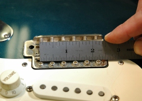 Vintage Stratocaster Mounting